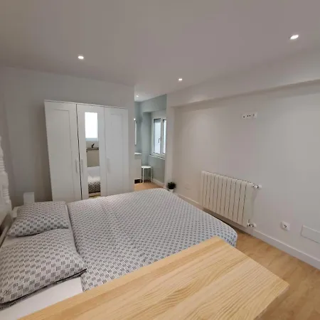 Vistas Muralla Centrico En Zona Peatonal Wi-fi Vut Lu 3270 루고